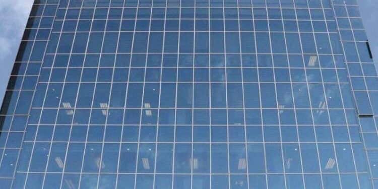 رضایتمندی از خدمات رسانی بیمه دی در اوج